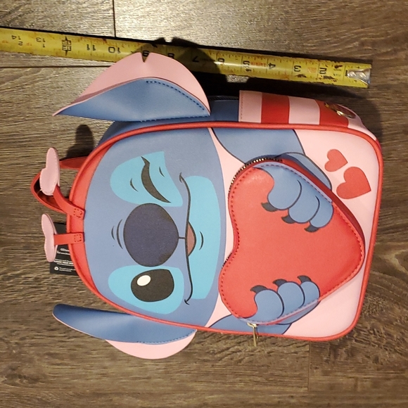 ❤️ Her Universe Disney Lilo & Stitch Lovebug Valentines Mini Backpack NWT - Picture 10 of 11